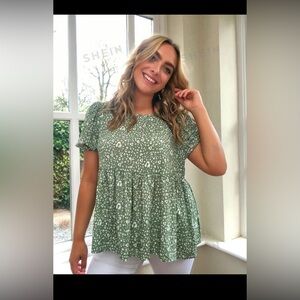 Green Flowy Tee. Brand New Never Worn ordered off of SHEIN. 3XL